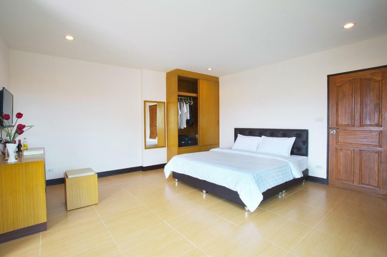 Rumah tetamu 1 2*