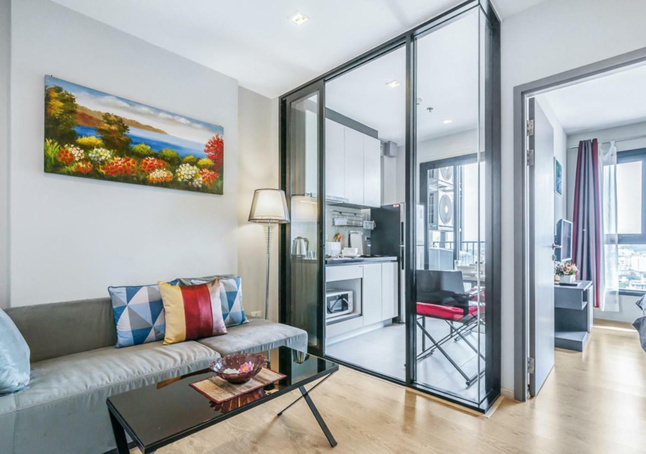 The Base Sea View Suites Apartment *