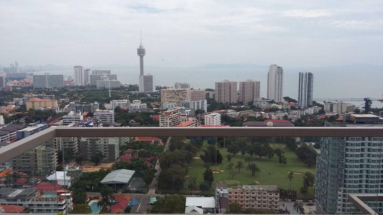 The Peak Towers Sea View * Pattaya