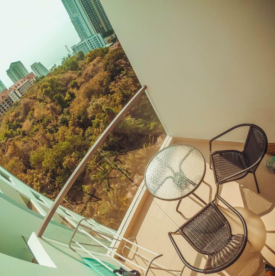 1 Bedroom In Club Royal Suites * Pattaya