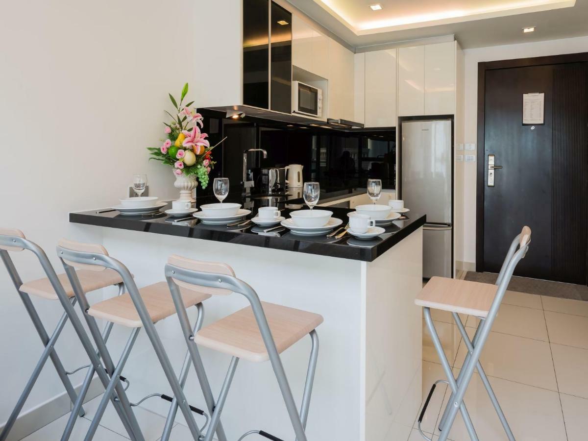 Wongamat Tower Apartment *