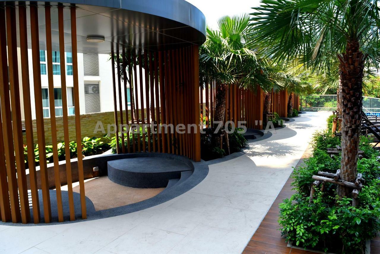 The Peak Towers Sea View Pattaya