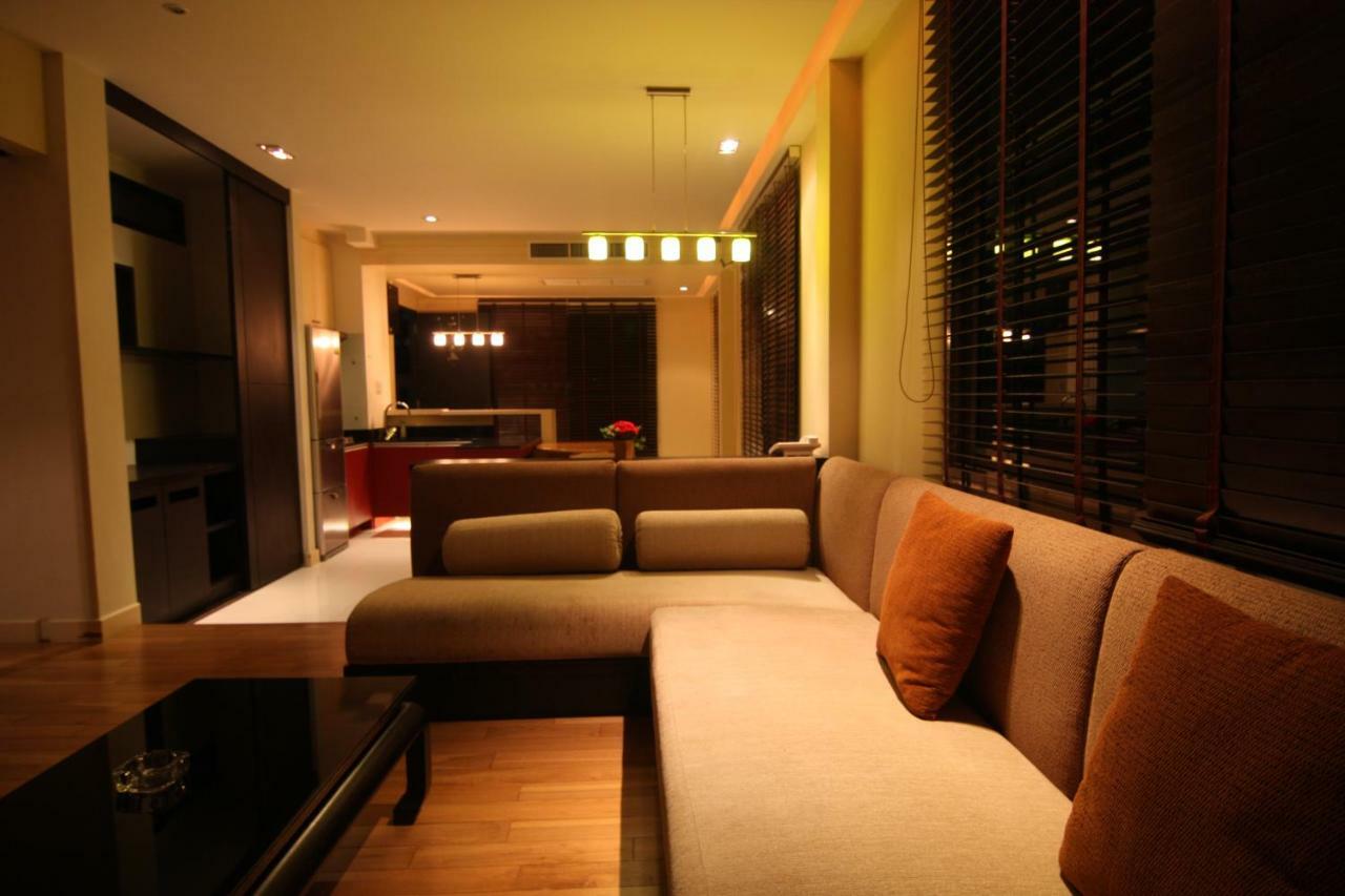 Apartment Tower 7