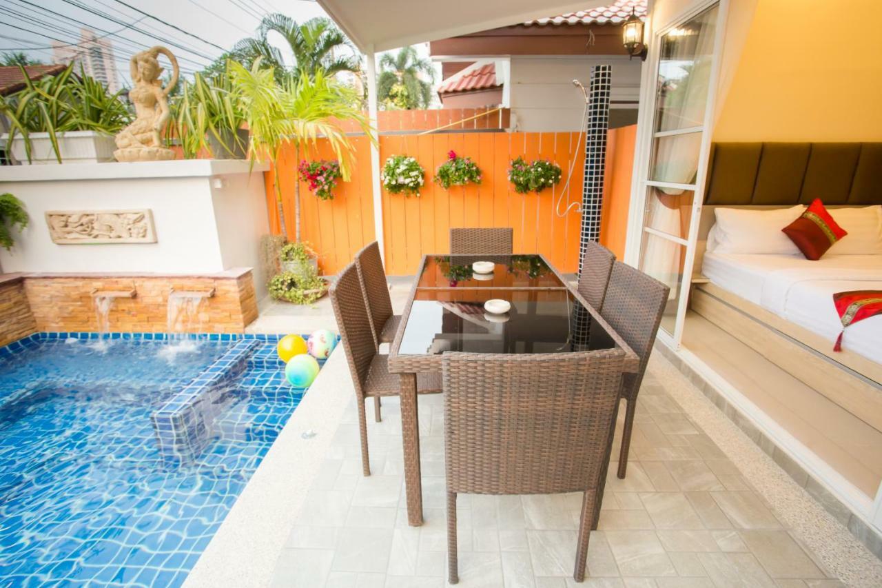 Villa Pool 39b 300 Mater To Gate *