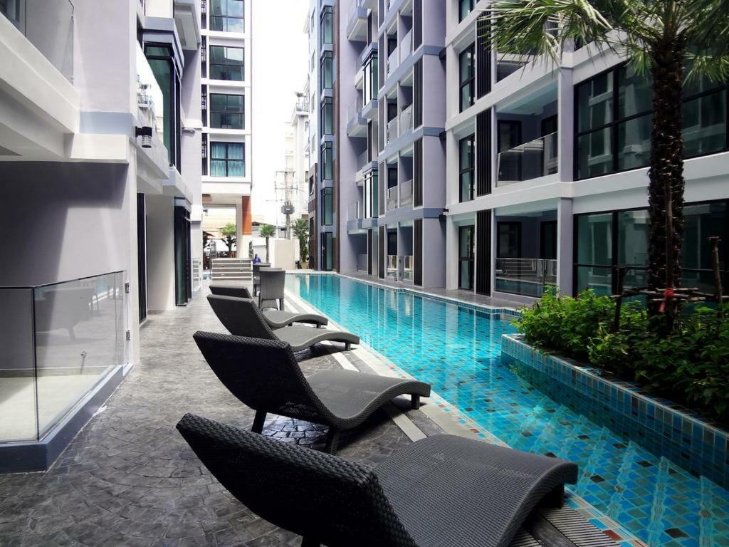 Tropical Garden Apartment *