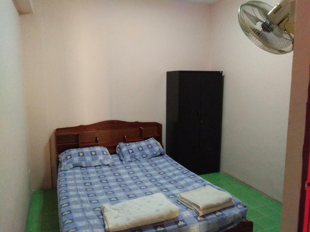 Guest house Crocodile Bar Pattaya