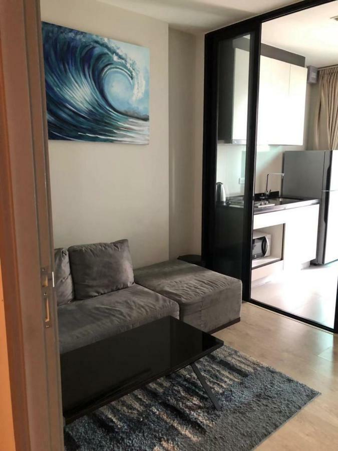 Apartment The Base Seaview Pattaya