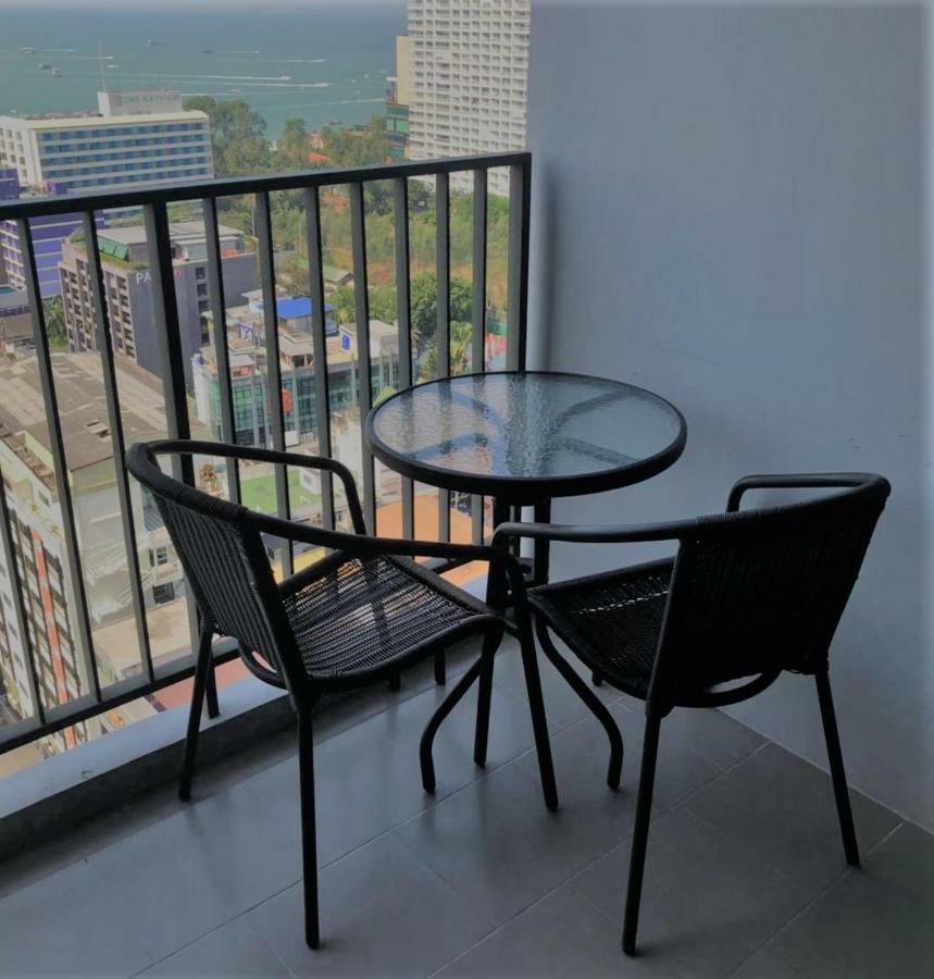 The Base Seaview Apartment Pattaya