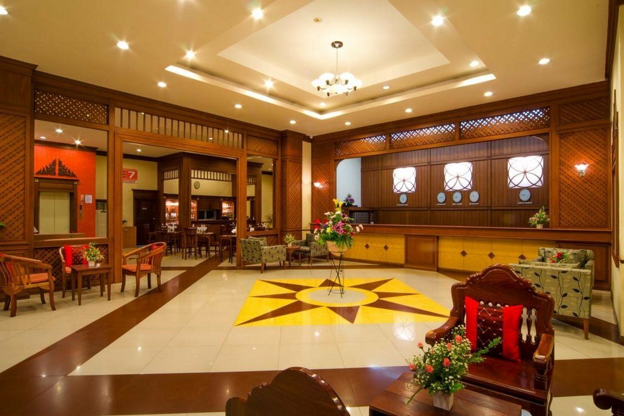 Eastiny Seven 3* Pattaya