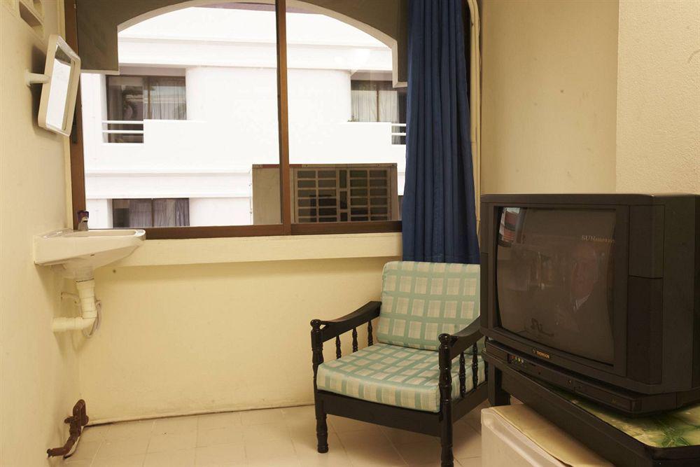Sawasdee Sunshine Hotel