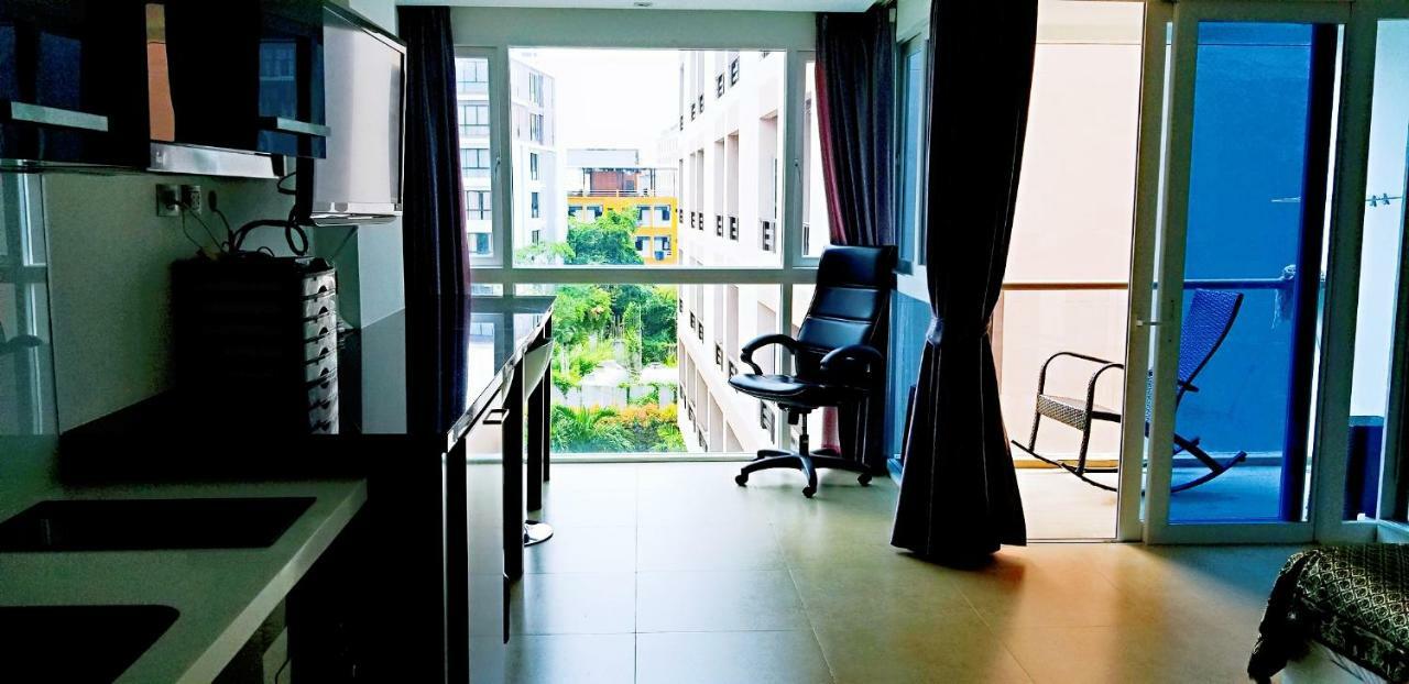 Centara Avenue A B C Apartment