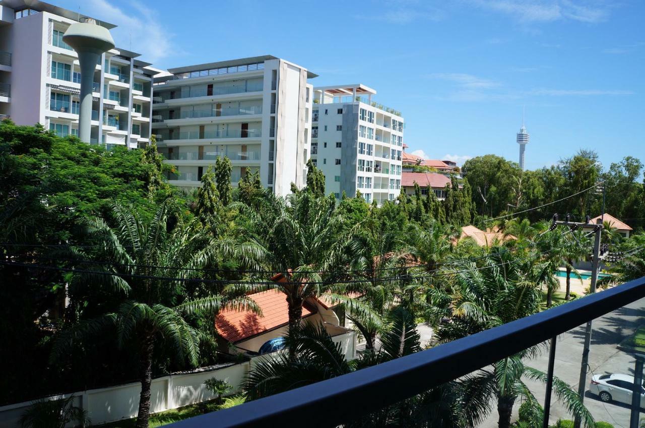 Garden View In Peak Towers Apartment