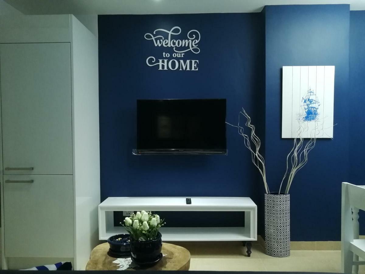 Centara Avenue A B C Apartment *