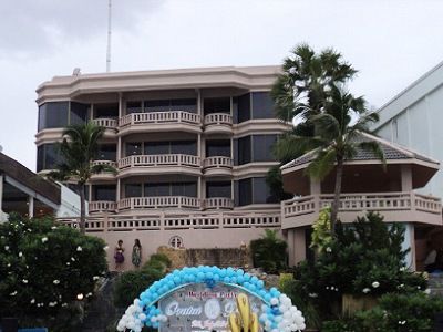 Golden Cliff House รีสอร์ท Pattaya