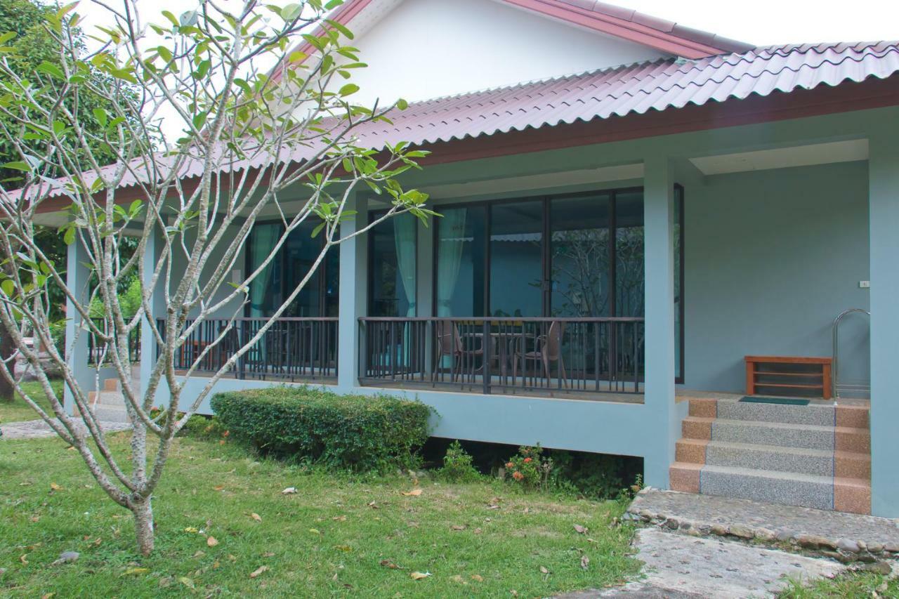 Akantuka Homestay *