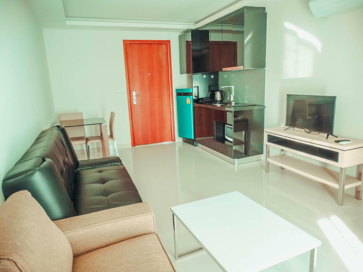 1 Bedroom In Club Royal Suites *