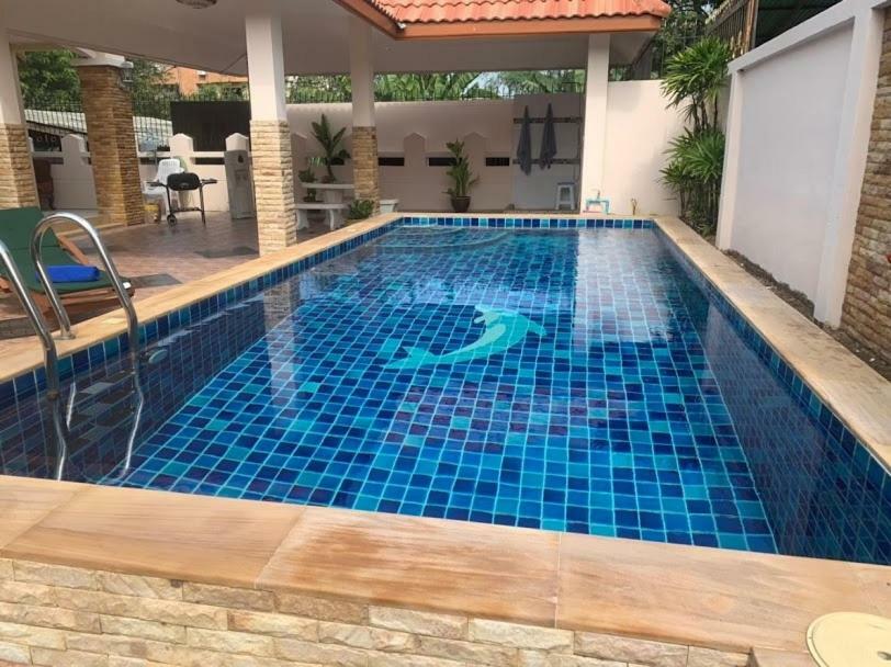 Yoch Pool Holiday home *