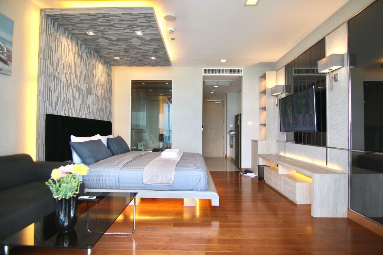 Luxurious Beachfront Apartment Pattaya