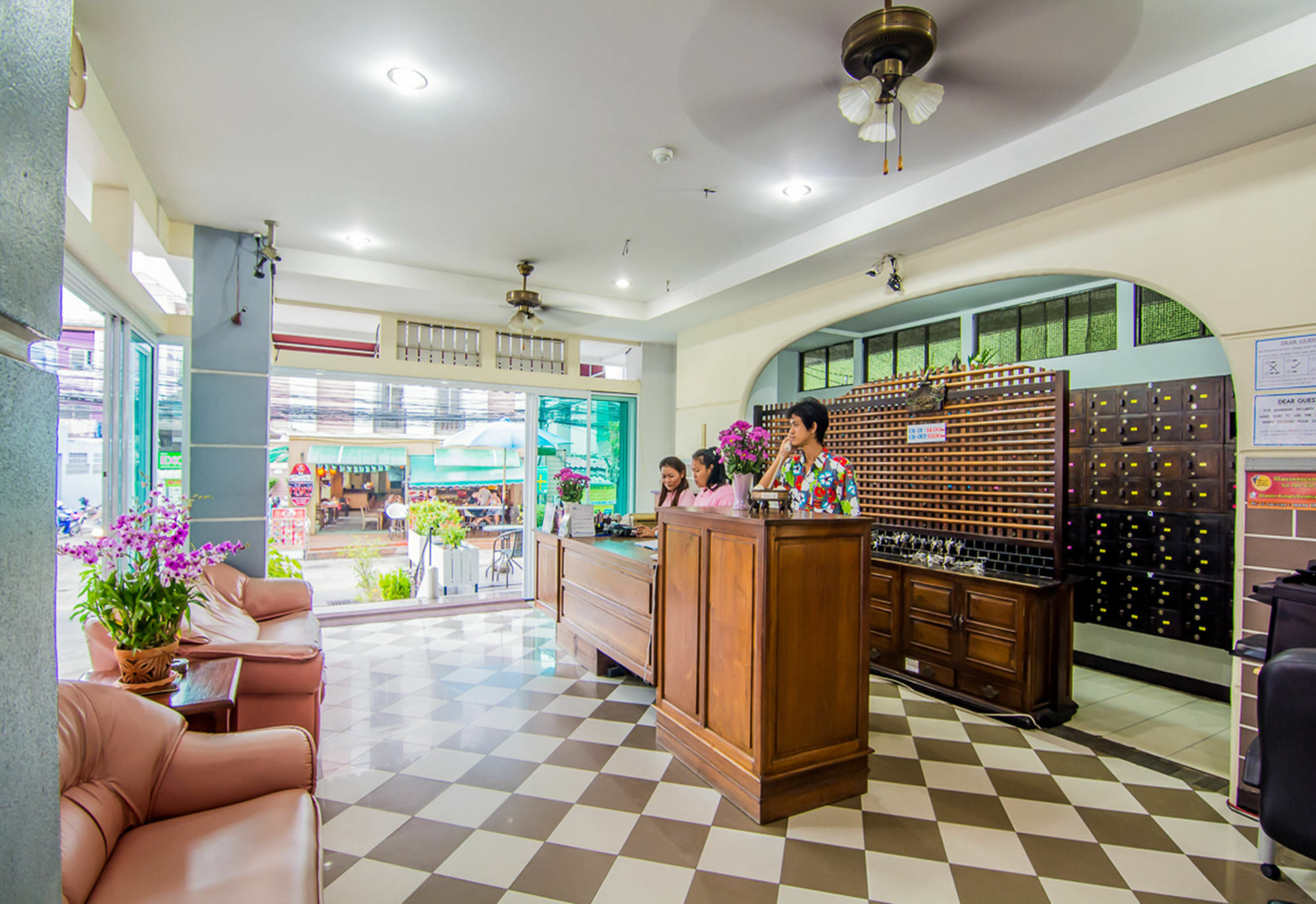 Hotel Sutus Court 5 Pattaya
