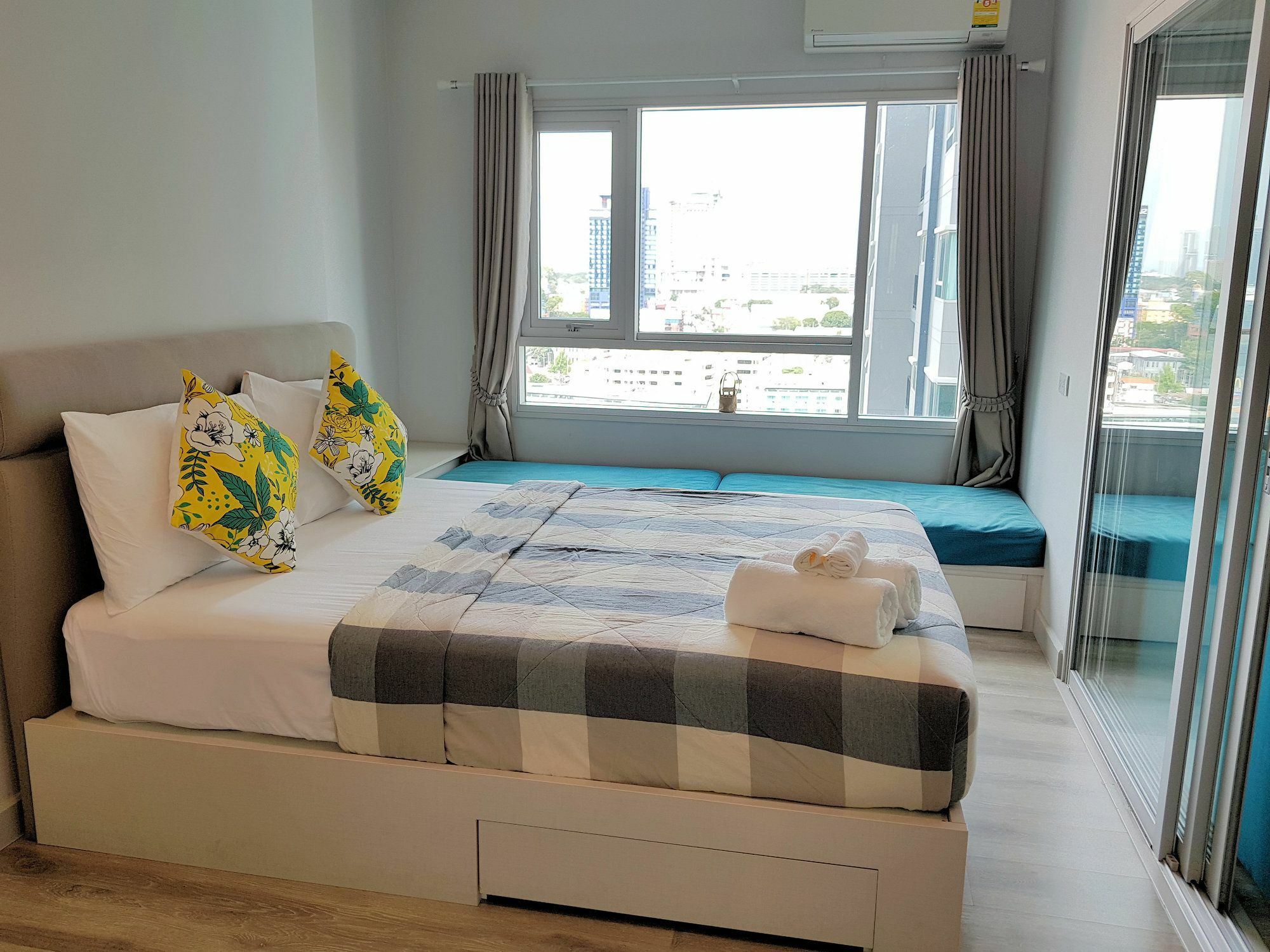 1br Centric Sea 102 With Infinity Pool