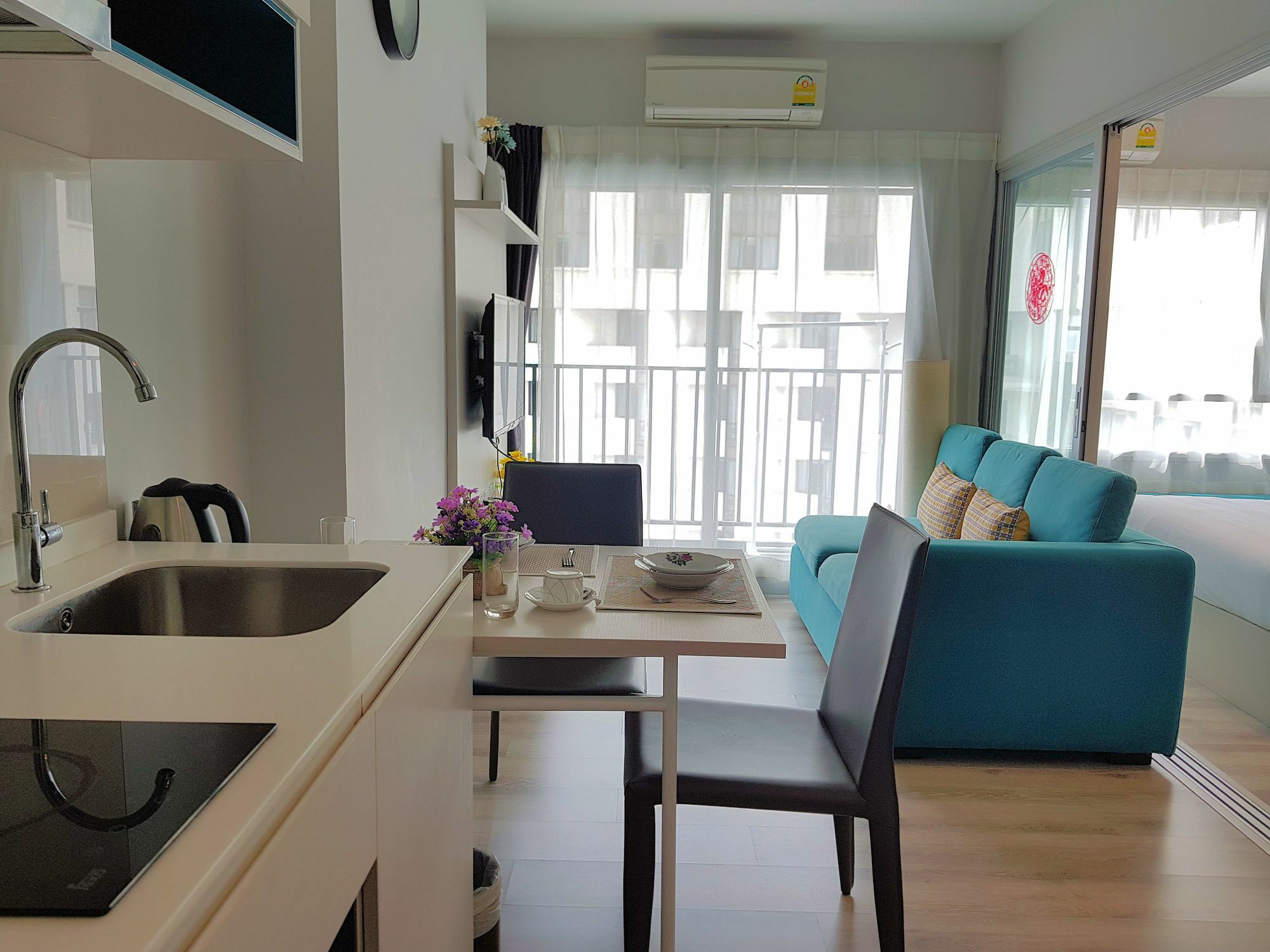 Hotel 1br Centric Sea 115 With Infinity Pool Pattaya