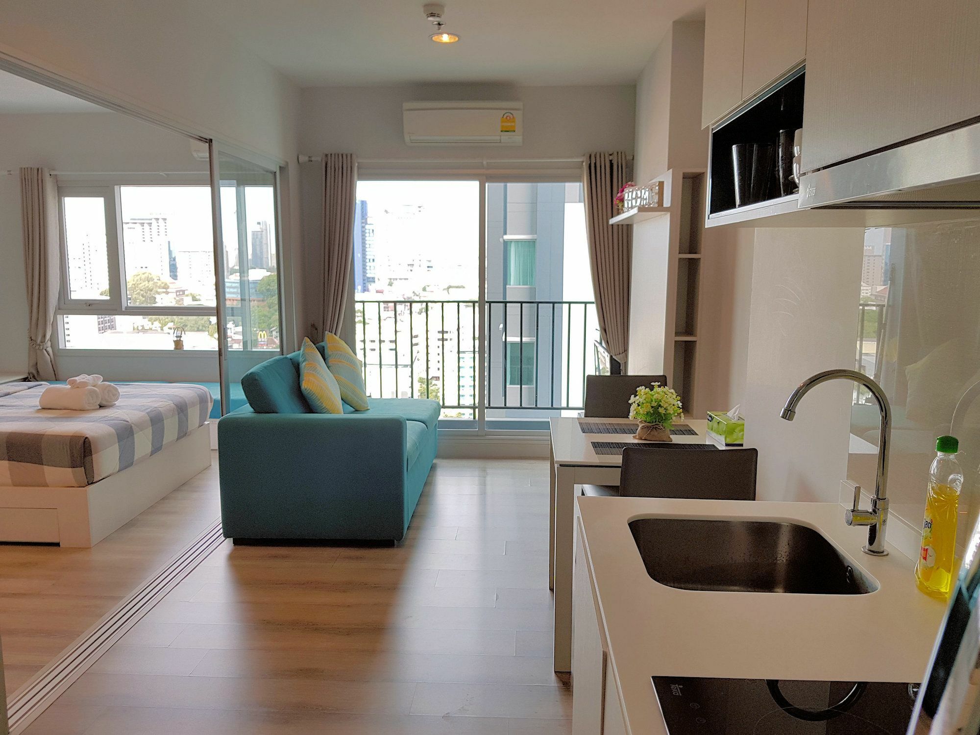 1br Centric Sea 102 With Infinity Pool 3* Pattaya