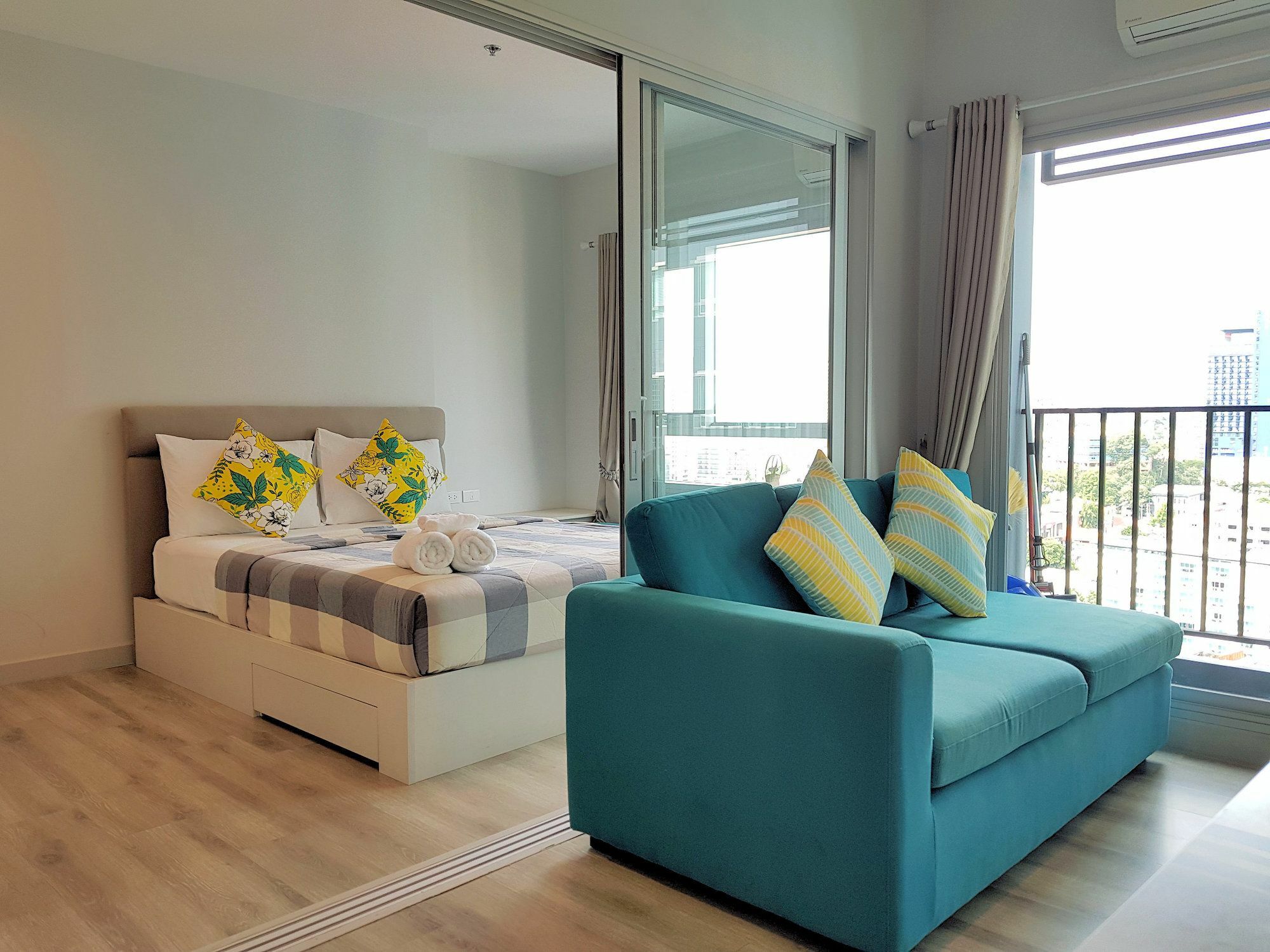 Hotel 1br Centric Sea 102 With Infinity Pool