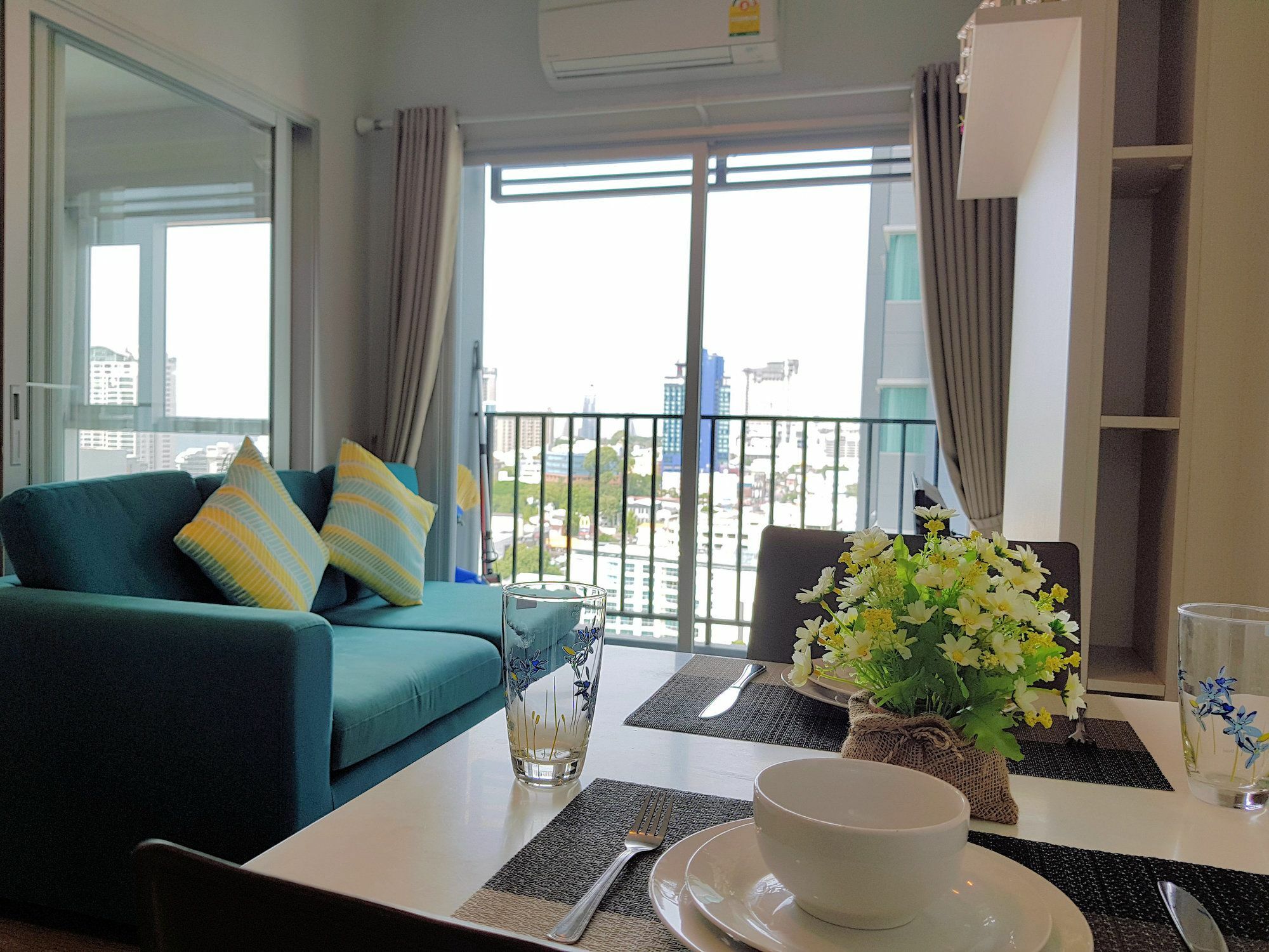 1br Centric Sea 102 With Infinity Pool Pattaya