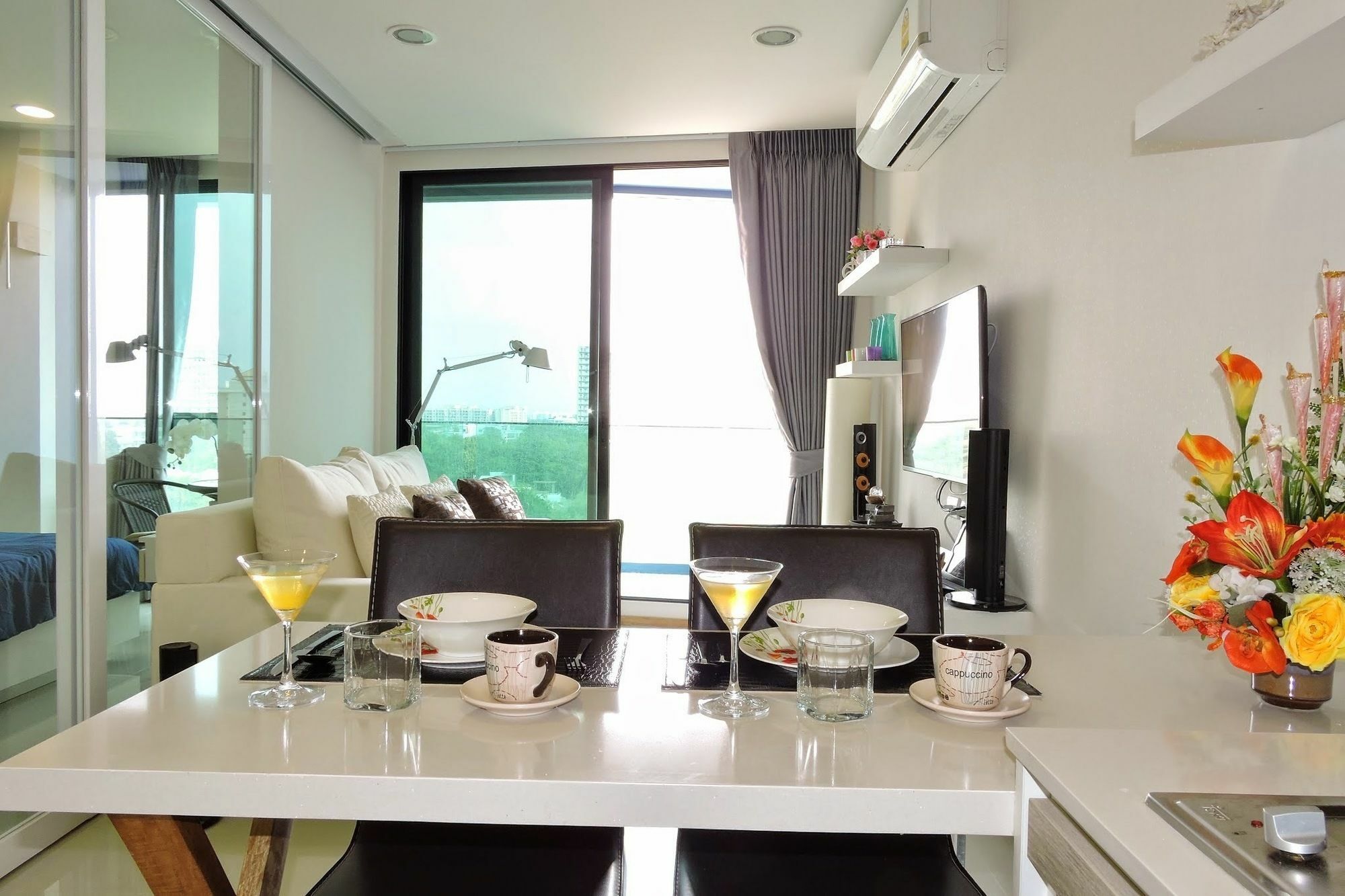 Acqua - 100 Meters From Jomtien Apartment