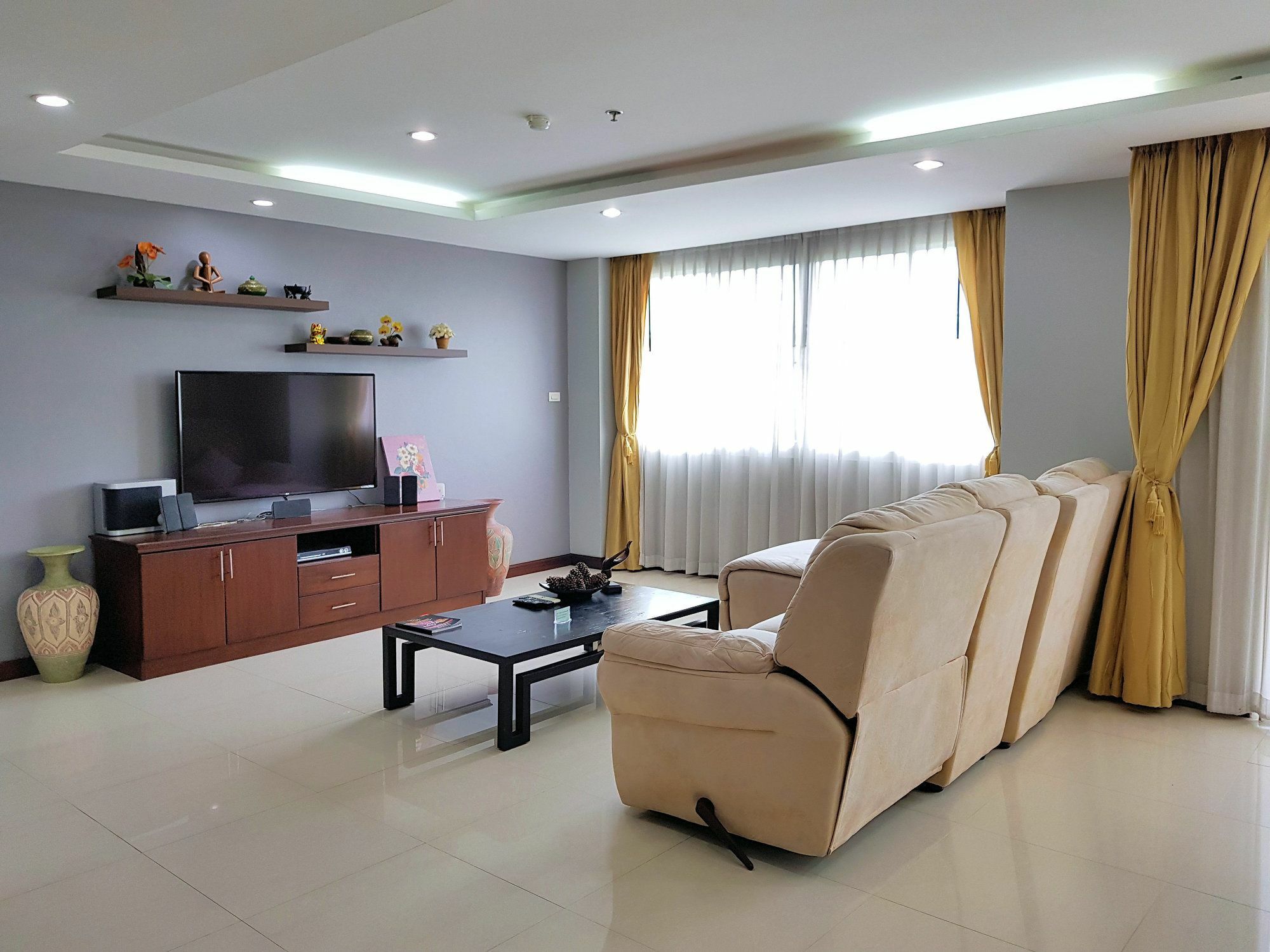 Hotel A Large 2 Br-3 Baths 207 Downtown Pattaya
