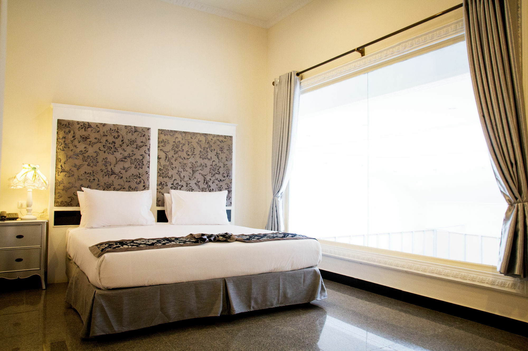 International Hotel