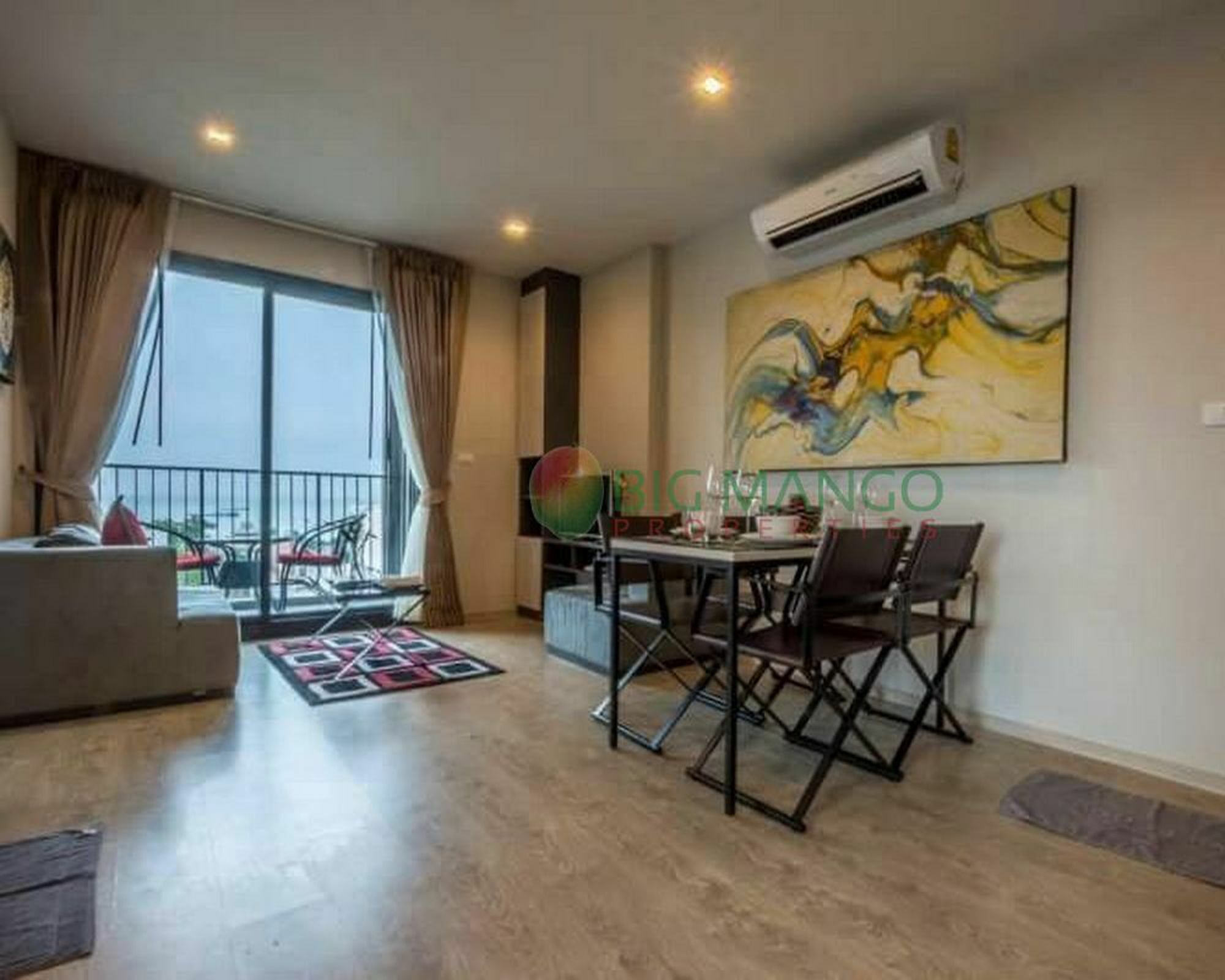 Apartment The Base