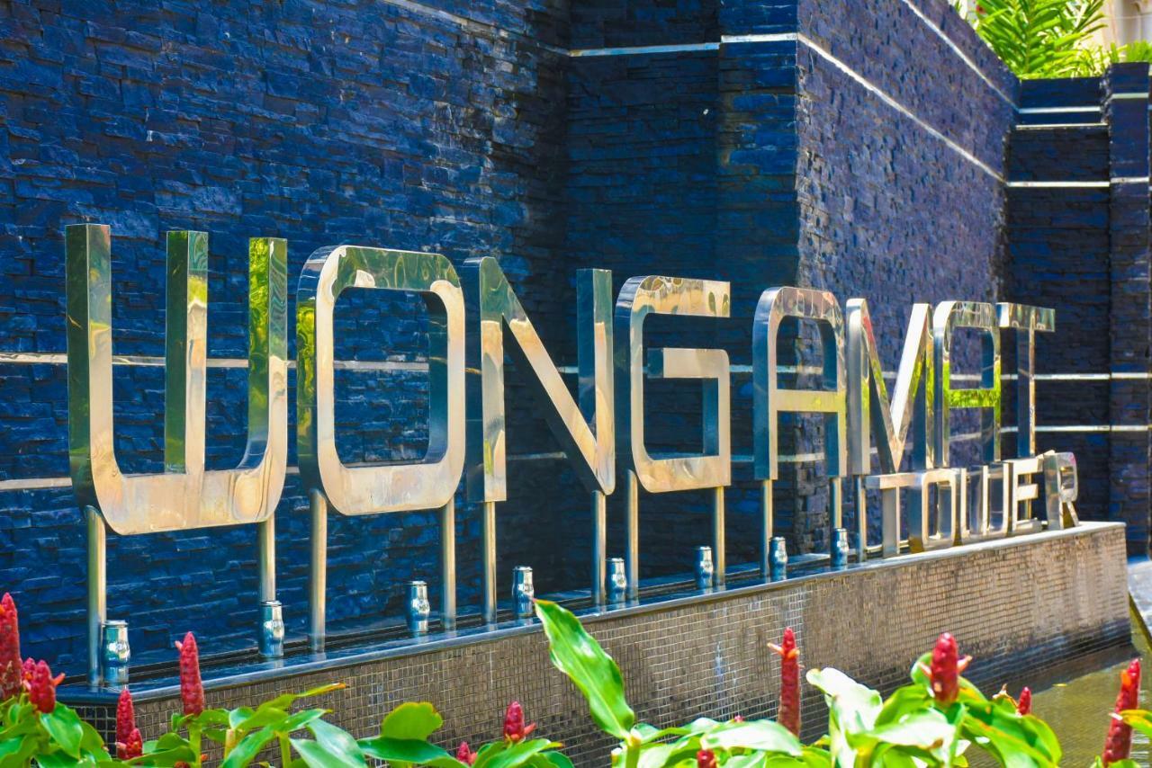 Wongamat Tower Condominium * Pattaya