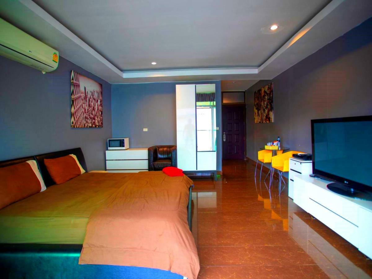 Hotel Del Mar Walking Street