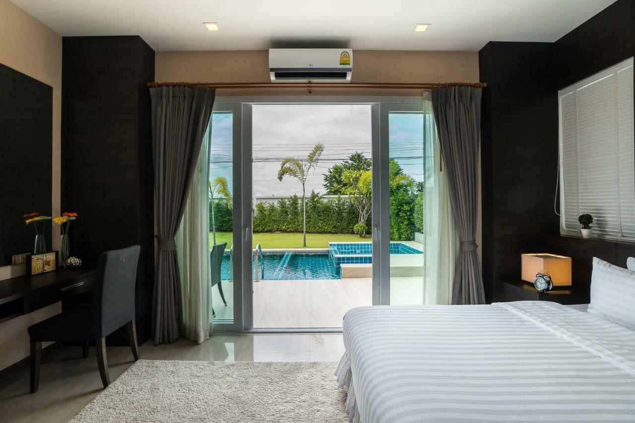 The Ville Jomtien Pool Villa Villa *