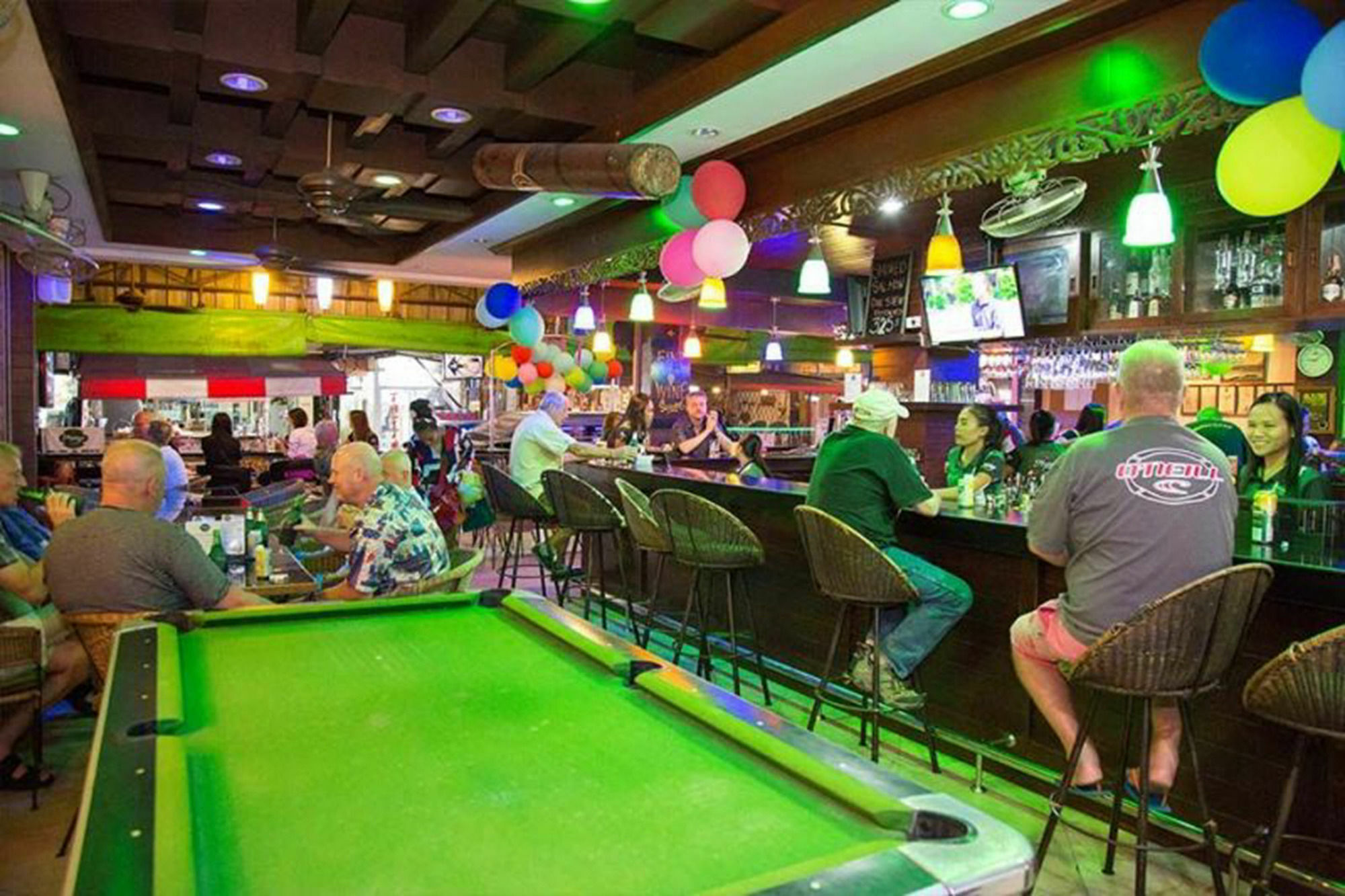 Harrys Bar & Restaurant Pattaya