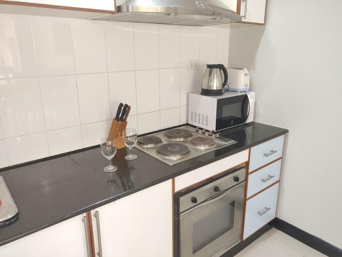 Aparthotel Amstellux 2*