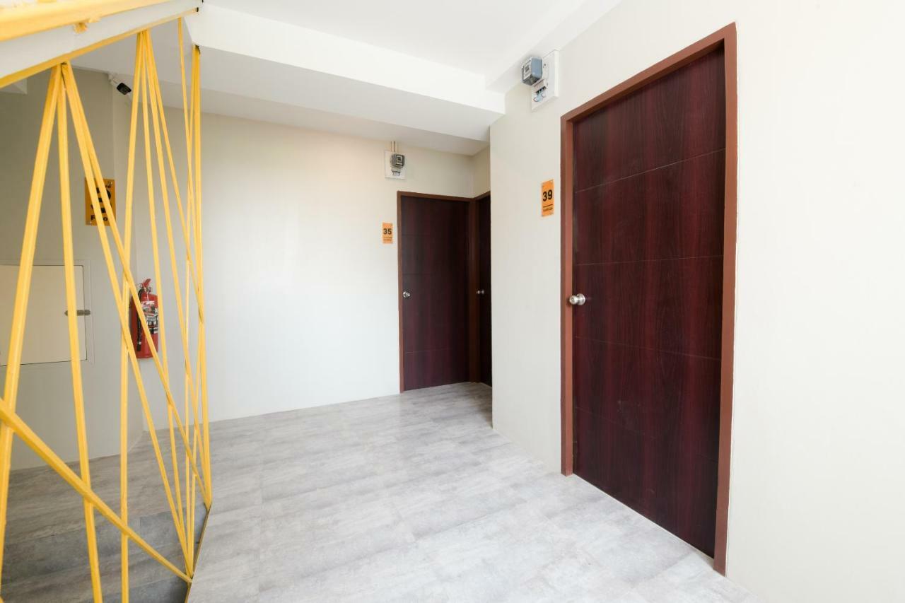 Oyo 347 Southside Hotel 2*