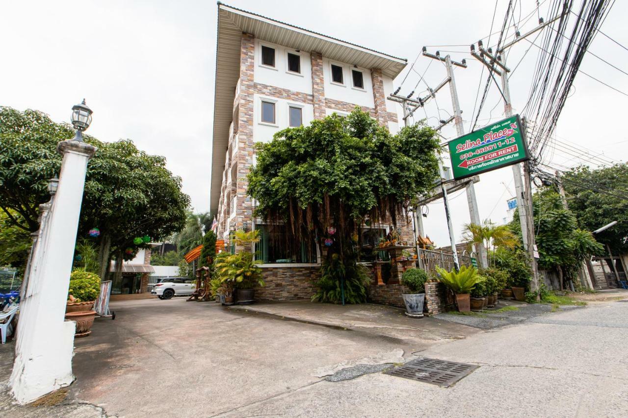 Selina Place Hotel 3*