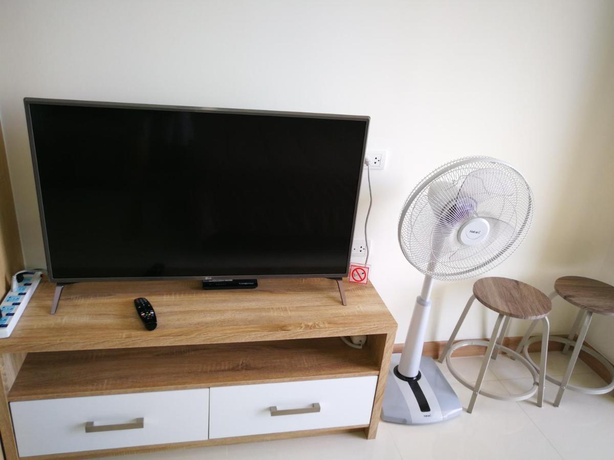 The Riviera Wongamat Hong Apartment