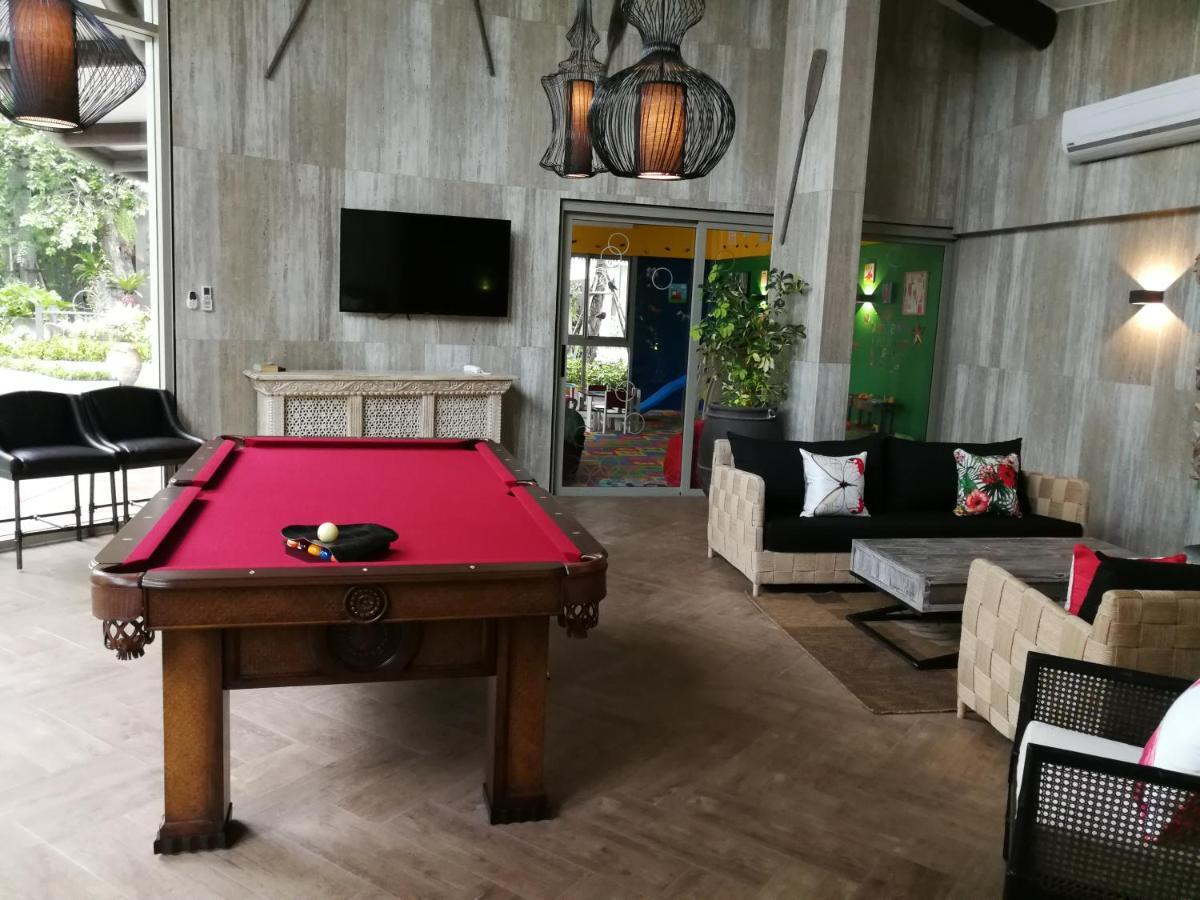 Apartment The Riviera Wongamat Hong *
