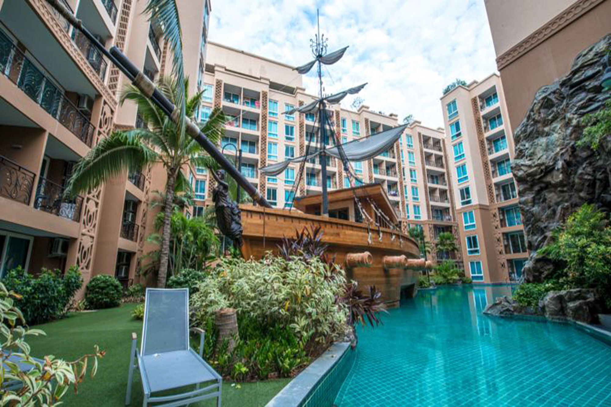 Atlantic By Panisara Hotel