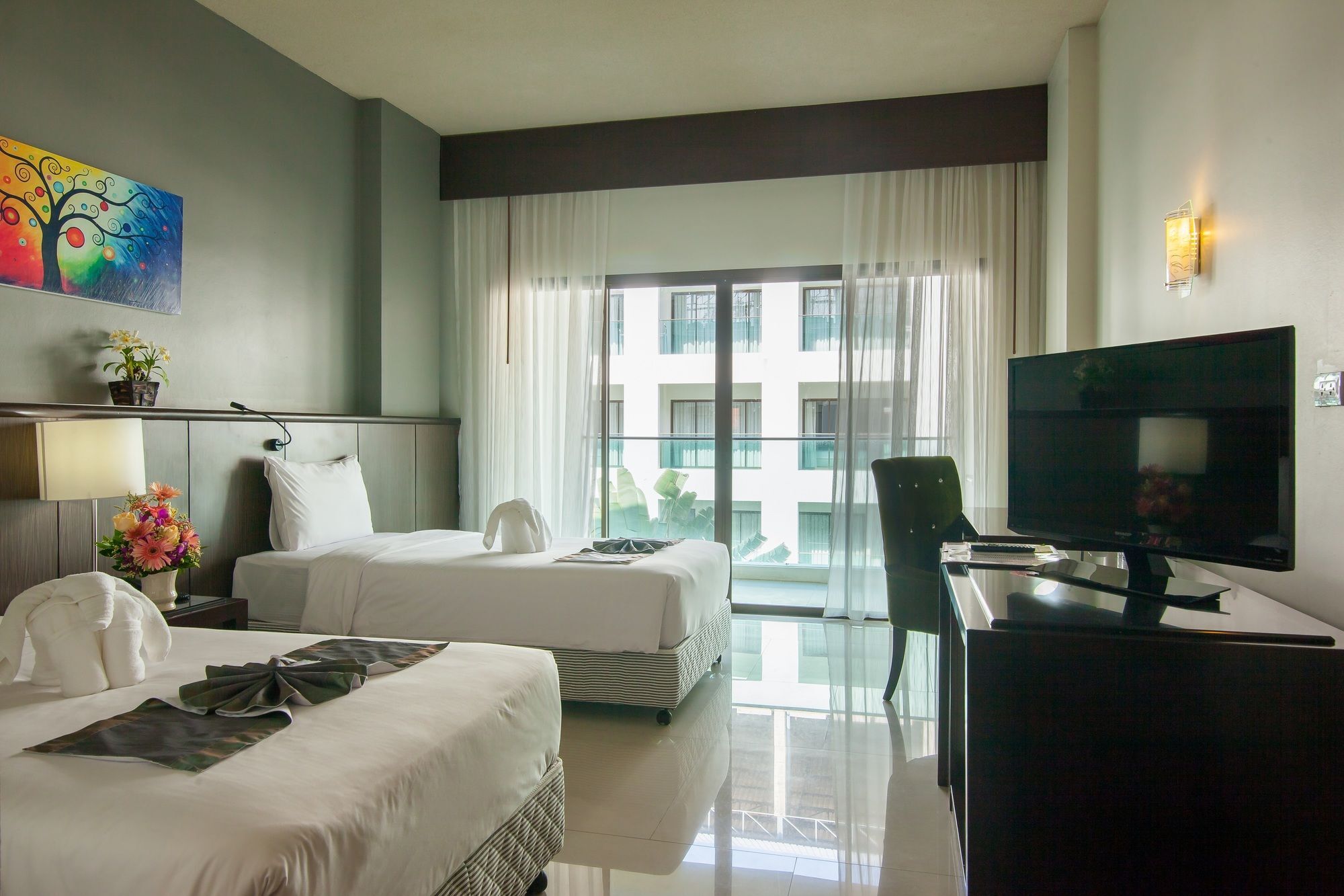 Woraburi & โรงแรม