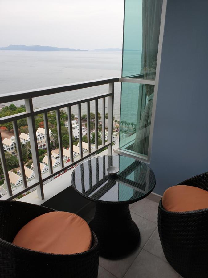 Kosin Beach Pattaya