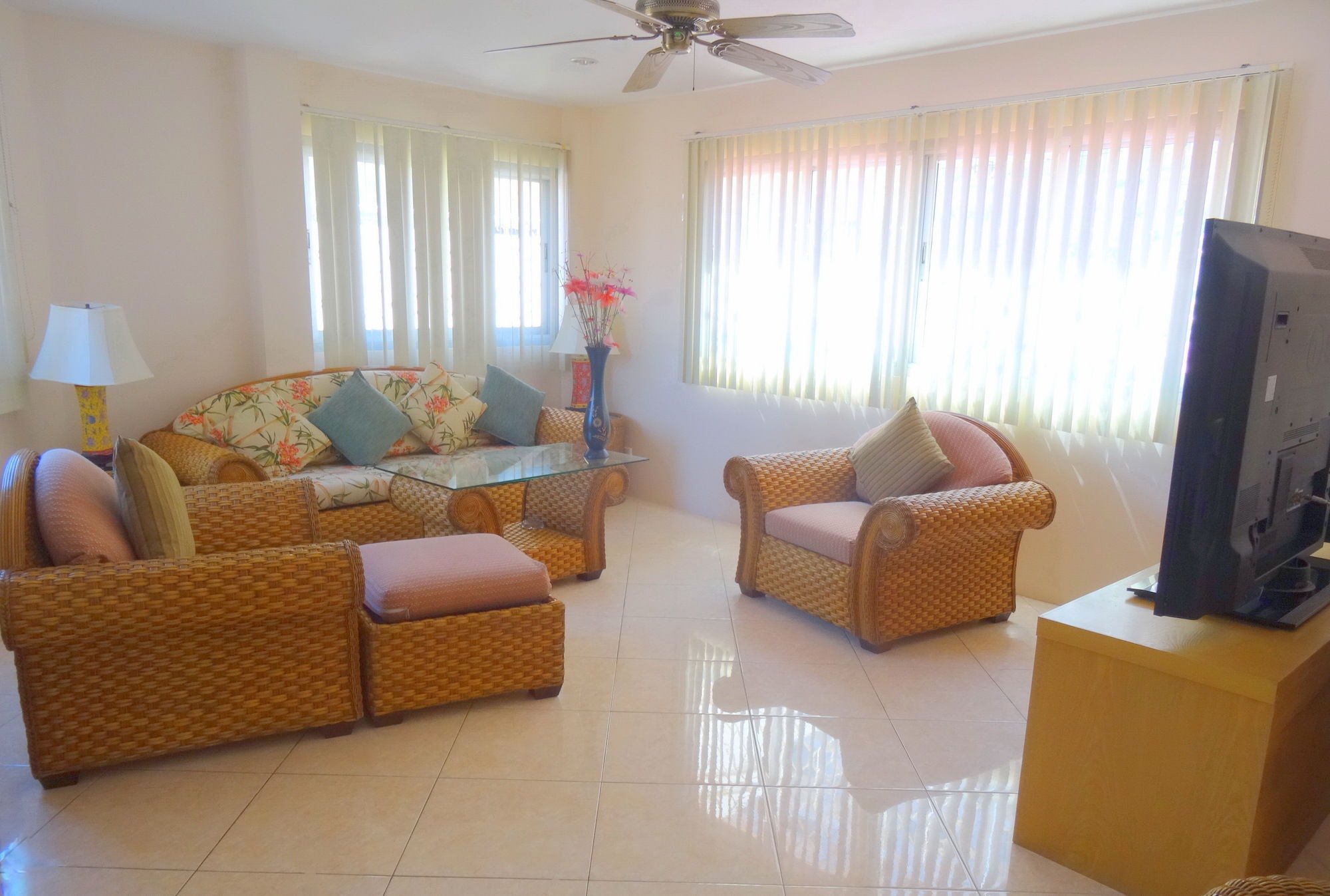 Butterfly Garden Boutique Residence: Luxury With Baths 4*