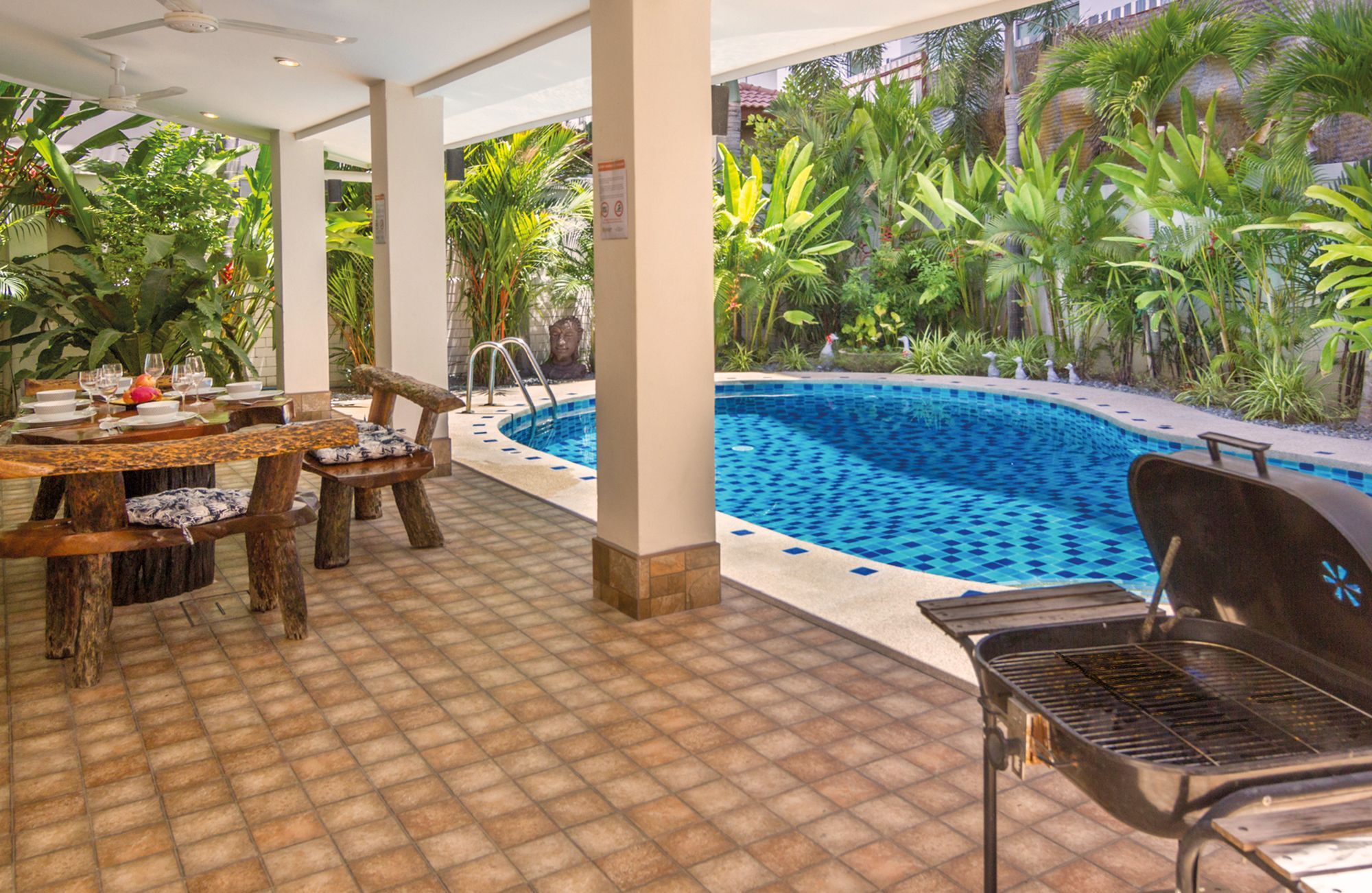 Waree With Pool * Pattaya