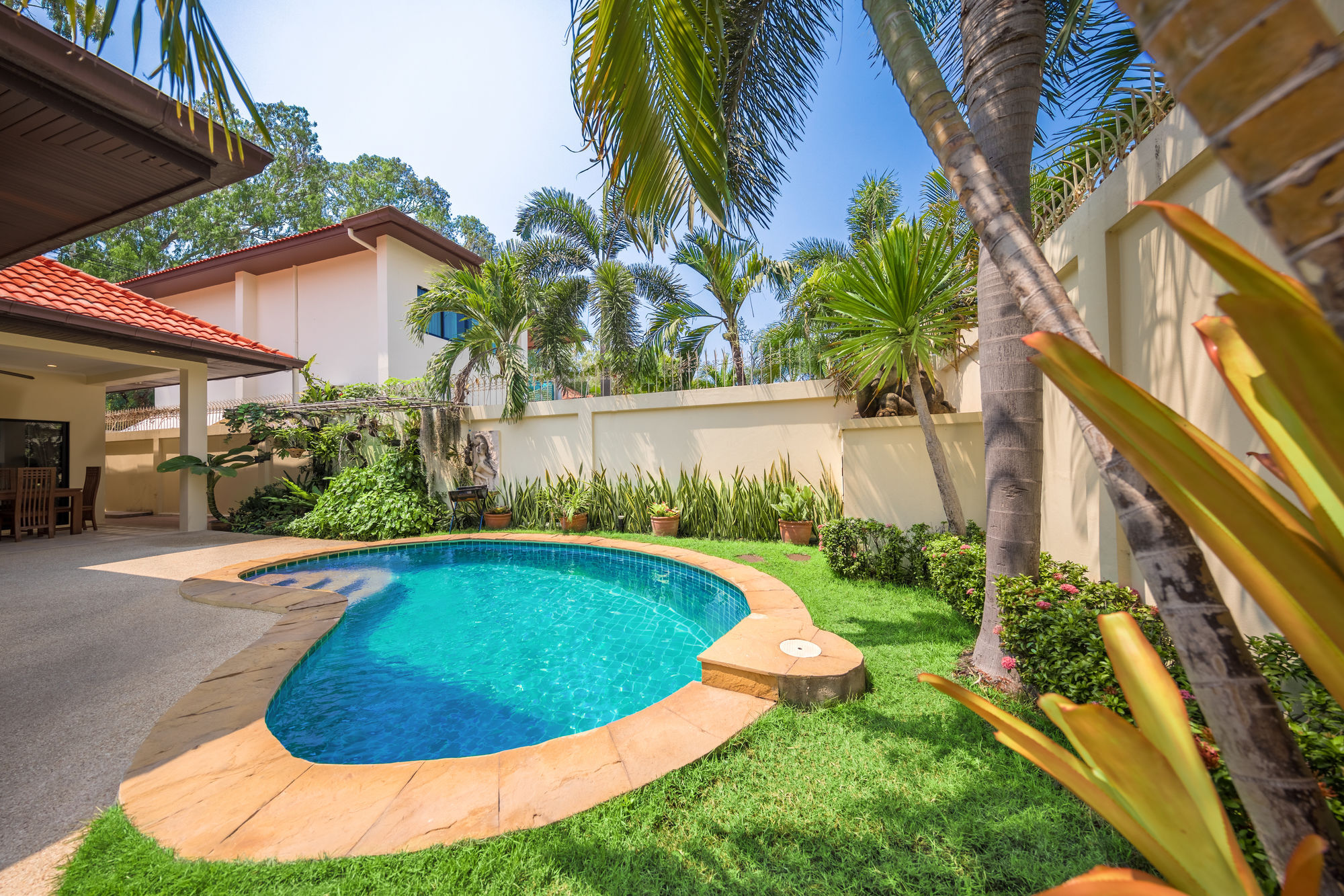 Majestic Pool Pattaya