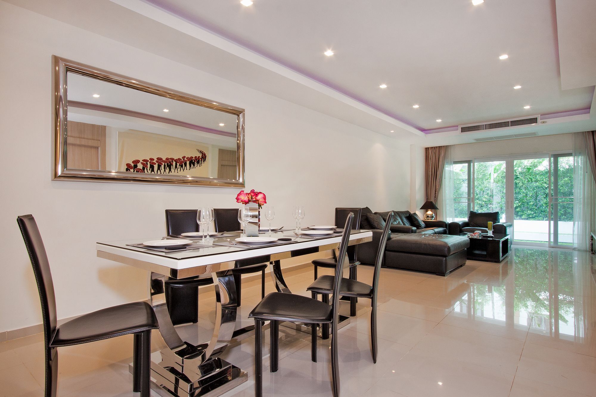 Apartment Fantasia 2 Bedrooms Pattaya