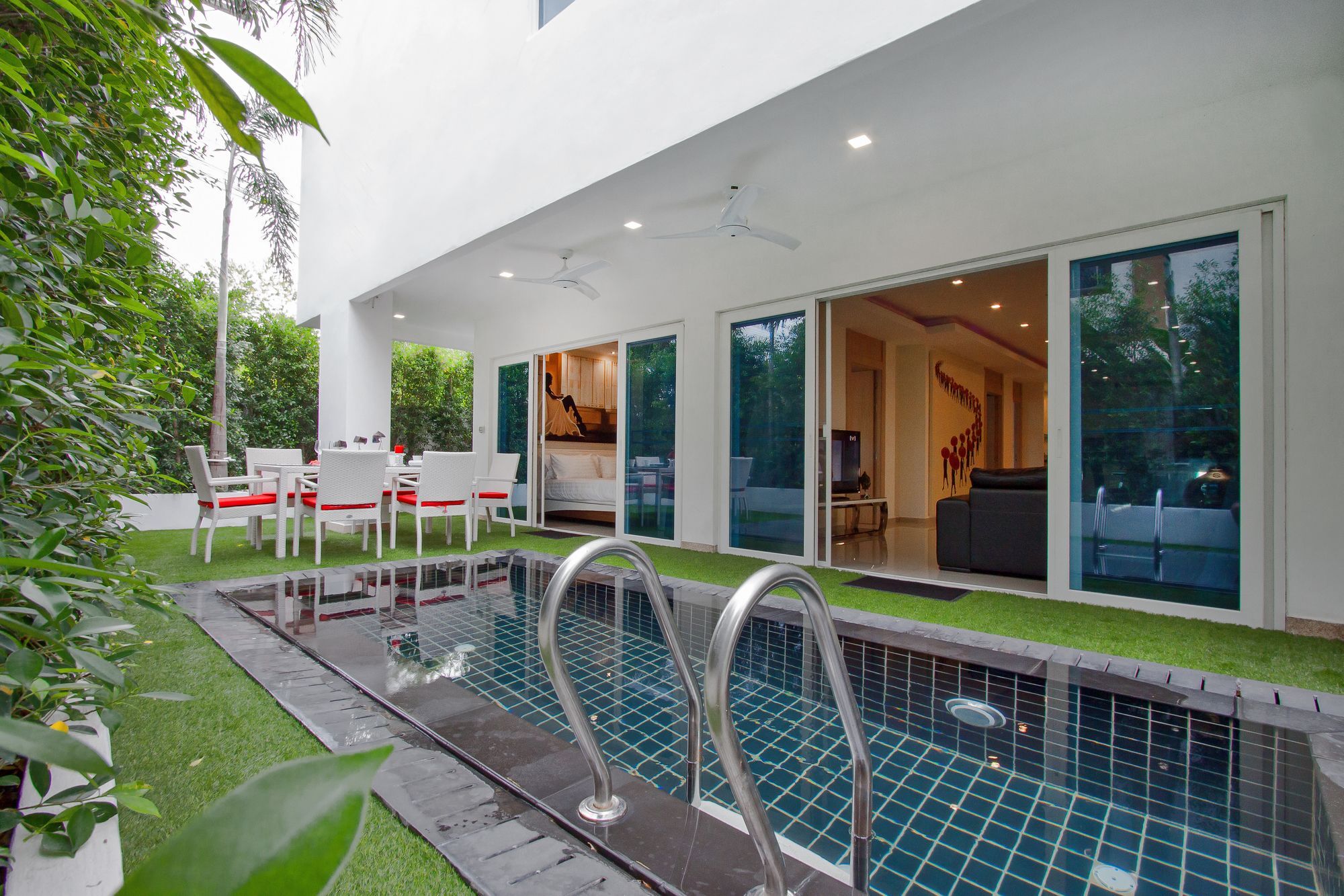 Apartment Fantasia 2 Bedrooms Pattaya