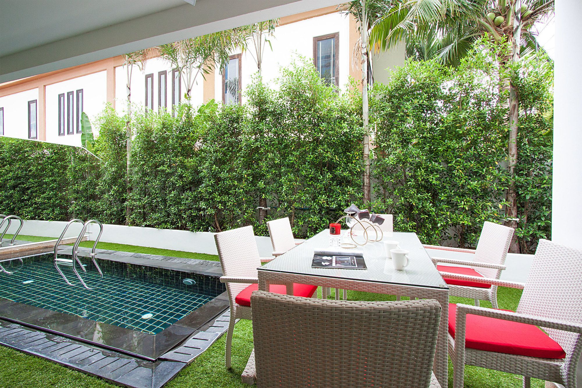 Fantasia 2 Bedrooms Apartment *